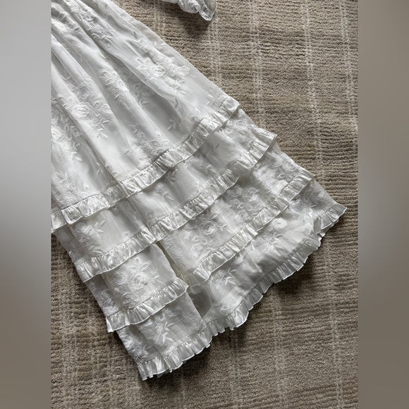 NWOT V. Chapman Magnolia White Maxi Dress - Size 4 - Picture 13 of 14